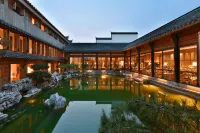 Blossom & Resorts · Shunlu Hotels near PEACEBIRD