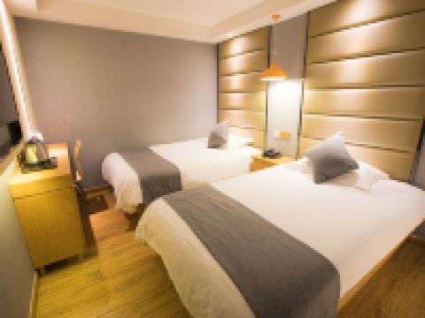 Zsmart智尚酒店(上海城隍庙老西门店) - 双床房(无窗)