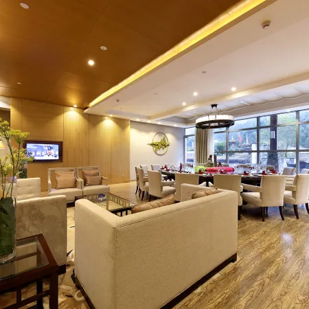 Sanqingshan Junlan Resort Hotel (Eastern Jinsha Cableway)