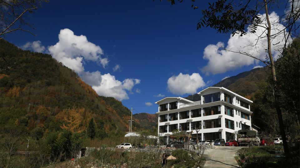 Muyue Qinglan Hostel
