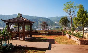 Lancang Chashan Spring Rain Hotel