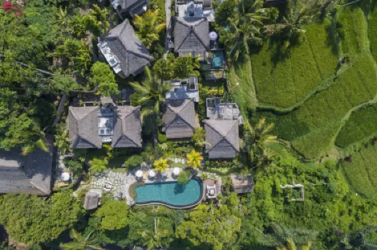 Puri Gangga Resort Ubud Отели рядом с достопримечательностью «lapangan ume saraseda»
