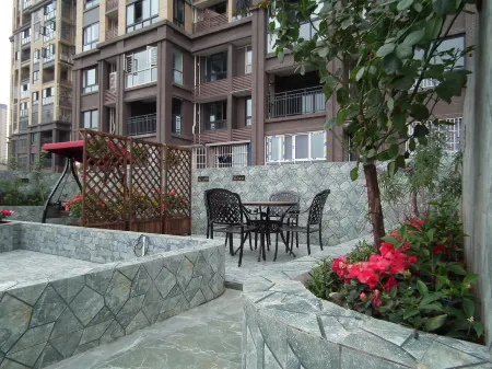 Jiang'an Diyuan Hotel Отели рядом с достопримечательностью «Colorful Waterfall»