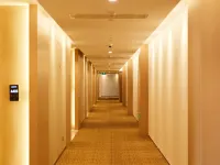Haan Grand Hotel Hotels near Baliqiao Station
