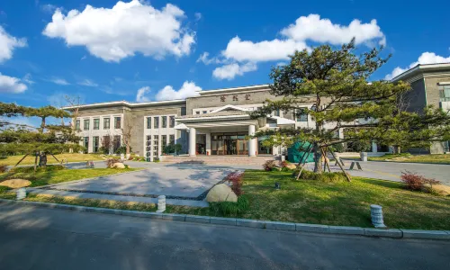 Ze Lin Hill-view Hotel