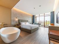千岛湖诺富特酒店 - 高级大床房