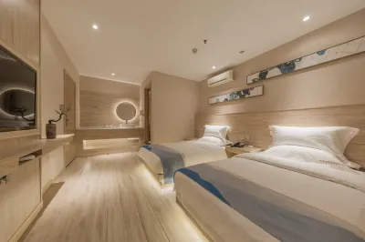 Splendid Hotel (Hongyadong , Lianglukou Metro Station ) Các khách sạn ở Quảng trường Nhân Dân (khu vực phụ cận)