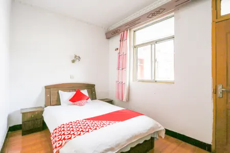 Jiankang Hostel Отели рядом с достопримечательностью «Shanghai Technical Institute of Electronics & Information»