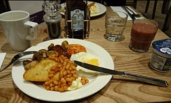 Premier Inn Manchester (Prestwich)