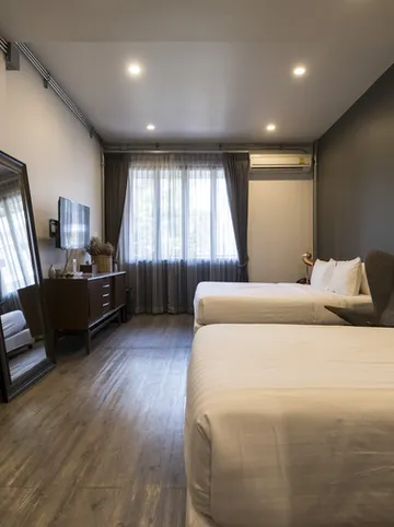 รูปภาพของไอรอน เทอตี้ทู โฮเทล