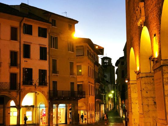 10 Best Hotels near Creazioni Emanuela， oggetti da ricamo, Treviso 2023 |  Trip.com