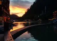 Fenghuang Fengqiao Inn (Fenghuang Ancient Town)