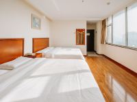 华驿酒店(青岛西海岸汽车总站店) - 高级双床房