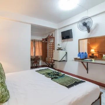 Rendezvous Oldtown Chiangmai Отели рядом с достопримечательностью «Памятник Трех Королей»