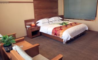 Changning Chayue Hotel