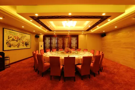 Chengcheng Huayuan Building Отели в г. Чэнчэн