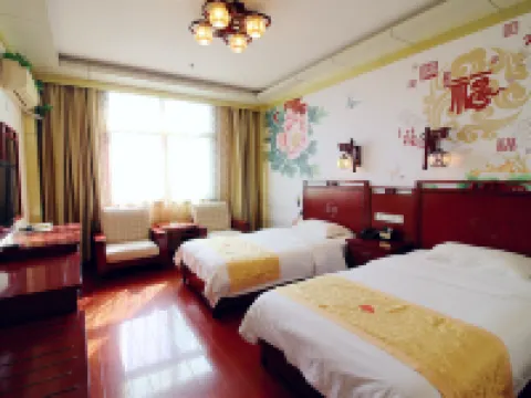 Huanyu Grand Hotel (Yishui Dongfang Shopping Center Chang'an South Road) Hotels in Yishui