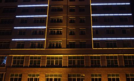 Fuhua Hotel - Housity