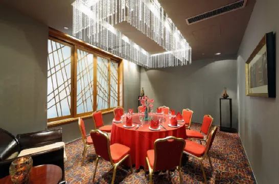 Ariva Beijing West Hotel & Serviced Apartments Отели рядом с достопримечательностью «Nanhu Island»