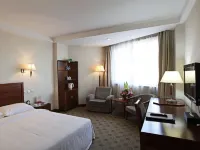 Silver Spring Tower Hotels near Cishousi Station