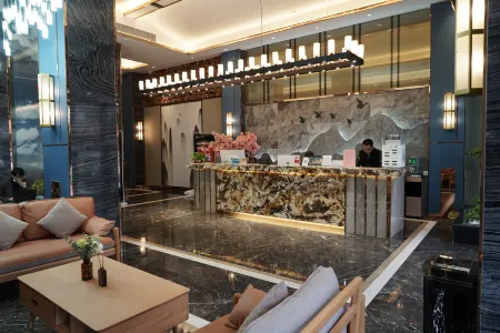 Mousi Light Luxury Hotel Отели в г. Чантин