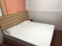 宜家公寓(广州永泰店) - 标准大床房
