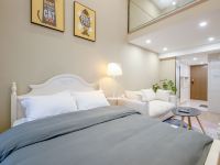 珠海云枫酒店公寓 - 浪漫复式双床房