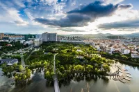 Chongfu International Hotel Hotels in Shangcheng