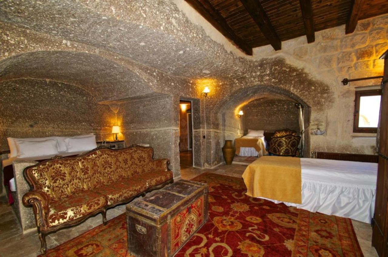 Grand Cave Suites