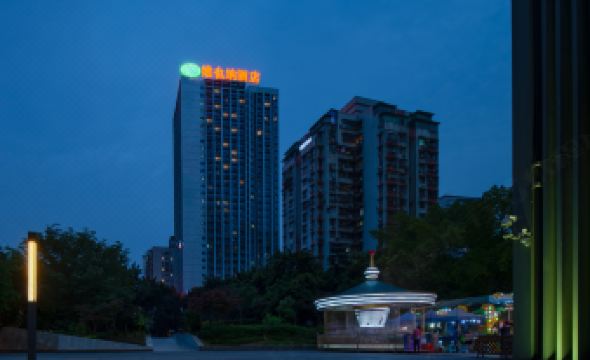 Vienna Hotel (Chongqing Guanyinqiao Pedestrian Street)