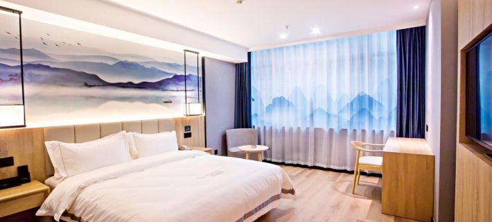 Qingmu Select Hotel (Liyang Aoti Avenue, Wuyue Plaza) Hotel di Liyang