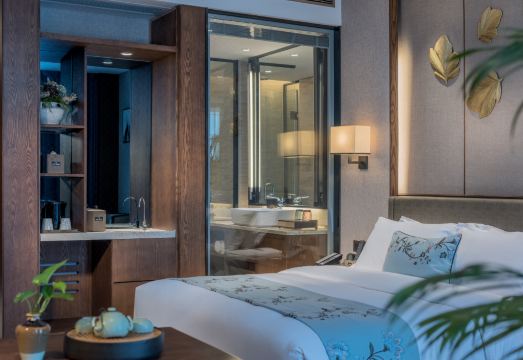 옌니엔 플라자 호텔 로비