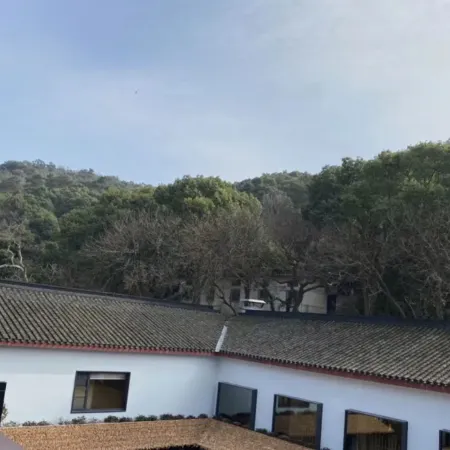 Xilei Baotuo Xingshe Hotel