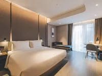 Atour Hotel Changning Xianxia Road, Shanghai Hotels near Changning