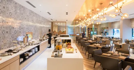 Hilton Garden Inn Kuala Lumpur Jalan Tuanku Abdul Rahman North Отели рядом с достопримечательностью «KL Tzu-Chi Jing Si Hall»