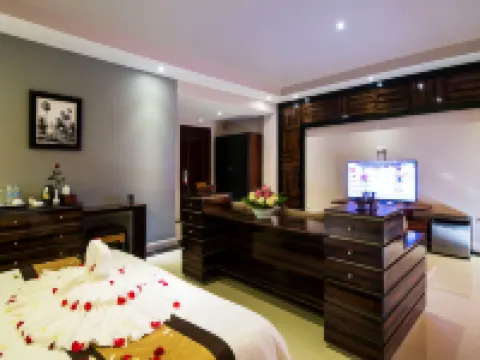 อริสโตแครต เรสซิเดนซ์ แอนด์ โฮเทล โรงแรมในสีหนุวิลล์