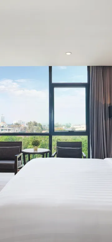 ห้องดีลักซ์ เตียงใหญ่ 1 เตียง