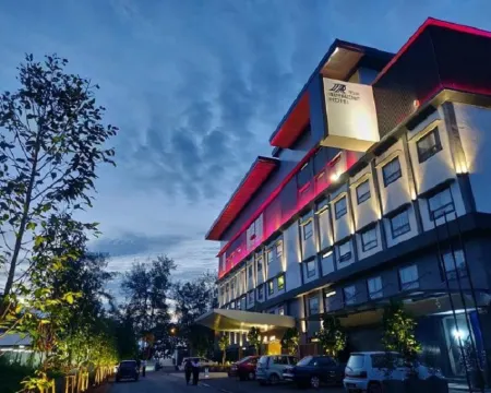 TSR シーフロント ホテル ポート・ディクソンのホテル