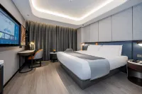Yitel Hotel (Pudian Road Subway Station, Lujiazui, Shanghai ) Hotels in Lujiazui Area