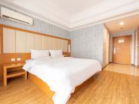 星程酒店(哈尔滨哈西万达酒店) - 高级大床房