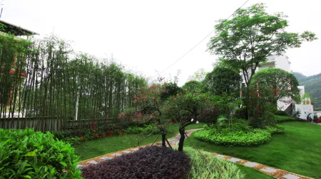 Shuiyunjian Homestay (Lingchuan Daxu Ancient Town) Отели рядом с достопримечательностью «Li River Craftsman Village»