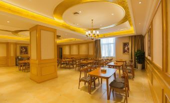 Vienna Hotel - Housity