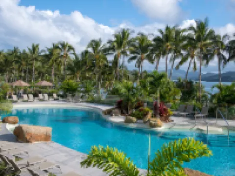 Whitsunday Apartments Hotels in Hamilton Island