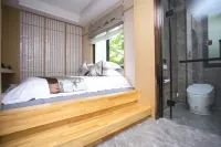 Deqing Jinhaiwan Manju Hotel