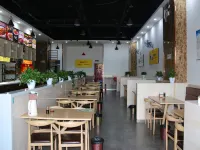 OHO Chengyin Zhihui Hotel(Luohe Convention and Exhibition Center store)