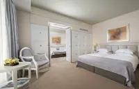 NJV Athens Plaza Hotels in Athens