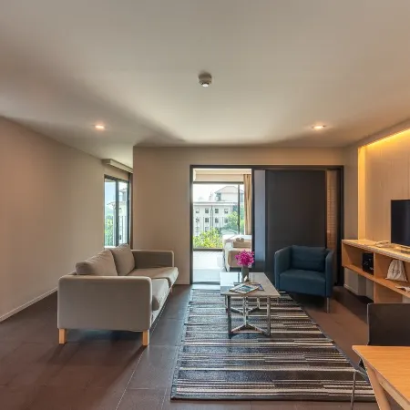 Naga Residence Отели рядом с достопримечательностью «Мост Таксин»