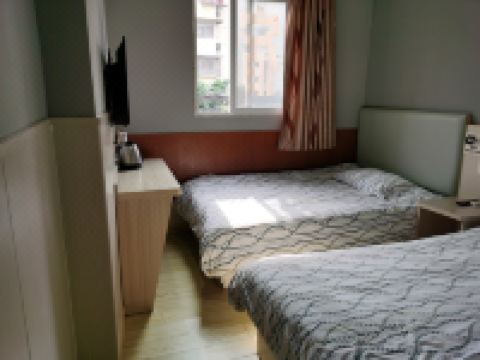 99旅馆连锁(上海嫩江路地铁站店)