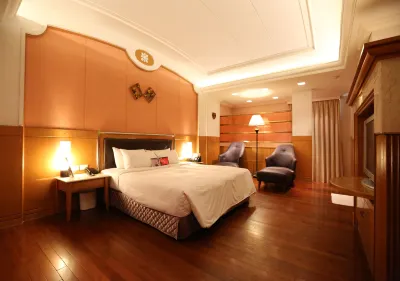 Royal Group Motel Tainan Branch Отели в г. 