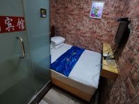 哈尔滨玫瑰之约快捷旅店 - 特价大床房